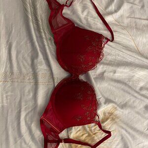 Victoria's Secret Very Sexy Midnight Affair Embroidery Push-Up Bra - 34 C